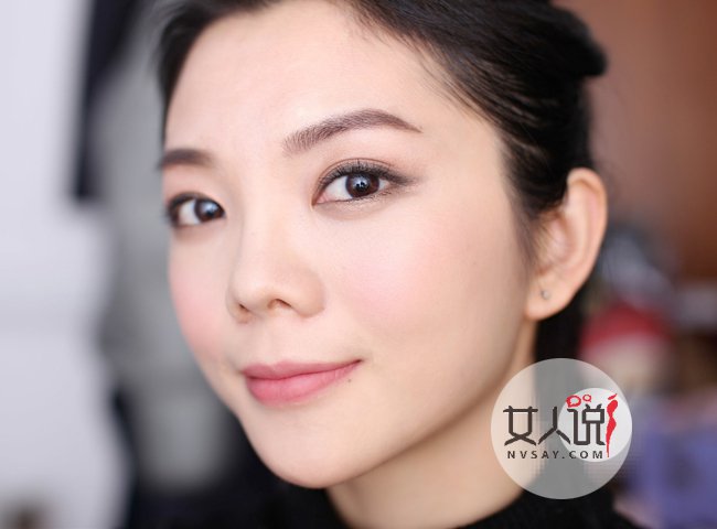 修容膏和修容粉哪个好 膏状和粉状的修容效果大对比