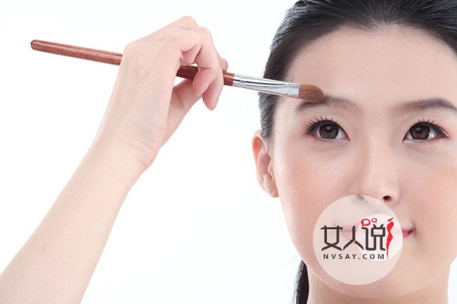 眉毛稀疏怎么办 眉毛短缺的拯救小偏方