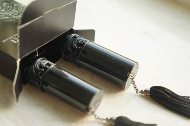 玛丽黛佳睫毛膏产品测评 睫毛纤长根根分明告别蟑螂腿