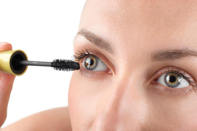 睫毛膏怎么刷的技巧 教你刷出卷翘睫毛瞬间放大双眼
