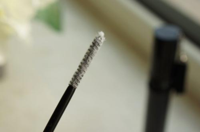 睫毛膏怎么刷的技巧 教你刷出卷翘睫毛瞬间放大双眼