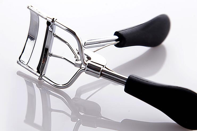 美丽工匠睫毛夹怎么样 平价好用！再硬的睫毛也夹的翘