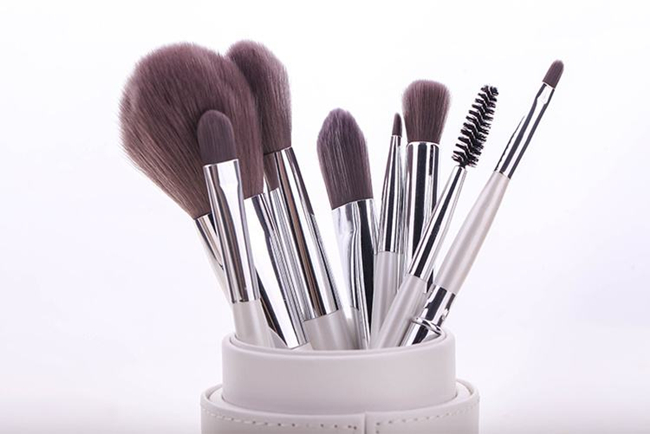 美丽工匠化妆刷怎么样 新手必备！这样的抓粉力我给满分