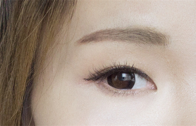 黑眼圈怎么遮瑕 遮瑕小窍门拯救你的熊猫眼