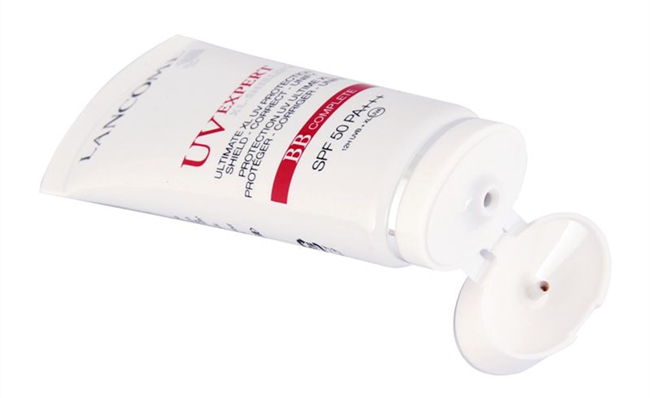 黑眼圈用什么遮瑕膏 8大遮瑕膏不怕瑕疵不怕干