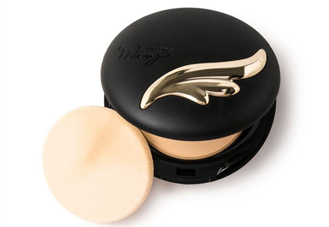 泰国羽翼粉饼怎么样 长效控油不脱妆夏天必备