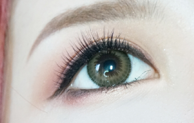 pony眼影好用吗 四色眼影试色效果图!一起来拔草