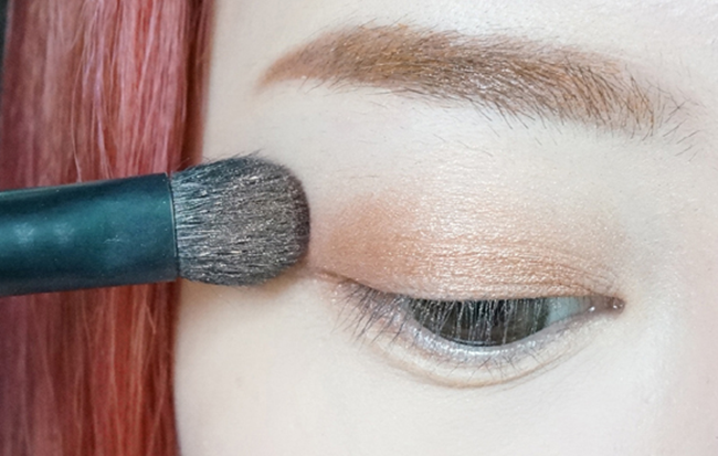 pony眼影好用吗 四色眼影试色效果图!一起来拔草