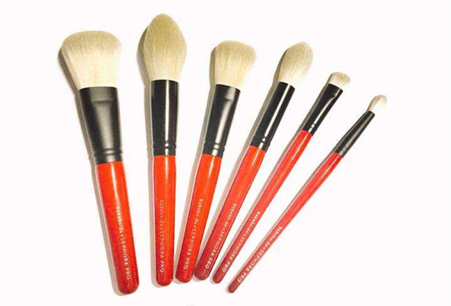 化妆刷什么牌子好 手残党也变化妆达人！因为我有他们