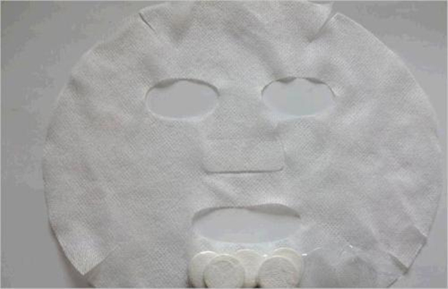 压缩面膜怎么用补水好 压缩面膜的4种用法用完皮肤水当当