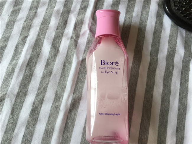 卸妆油对皮肤有那些伤害 洁面剂残留的后果不可小觑