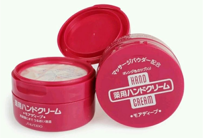 资生堂护手霜红罐和蓝罐哪个好用 功效差别很大不要用错