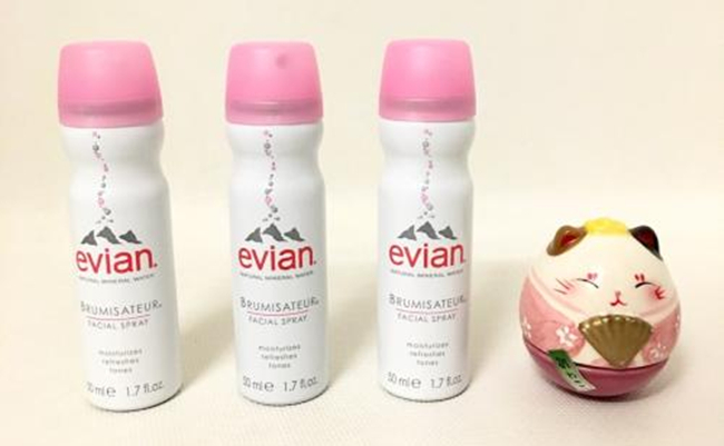 依云喷雾怎么样 喷雾超级细腻办公室必备的补水神器