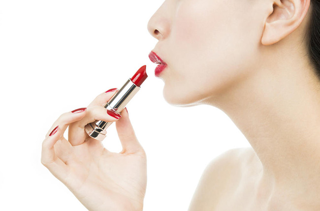 杨树林口红是什么牌子 YSL杨树林口红名字的由来哭笑不得