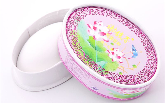 谢馥春鸭蛋粉怎么样 美容散粉粉质超级细腻用完皮肤好滑