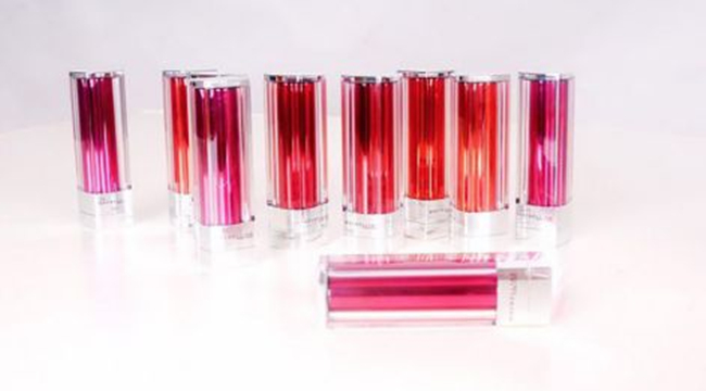 美宝莲小灯管唇膏试色 陈伟霆老公代言的口红必须人手一支