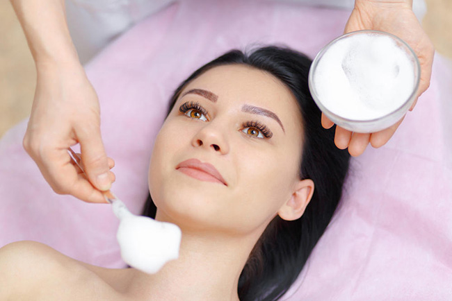 睡眠面膜怎么用 睡眠面膜的五大用法步骤告别大黄脸