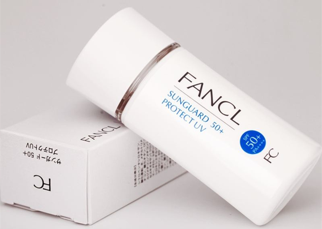 芳珂防晒霜怎么样 适合一年四季使用的防晒霜滋润不油腻