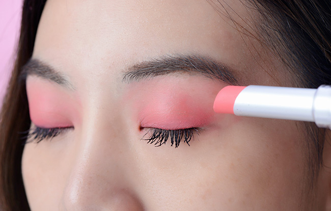 用口红怎么画眼影步骤 揭晓步骤美编带你瞧瞧美妆新知识