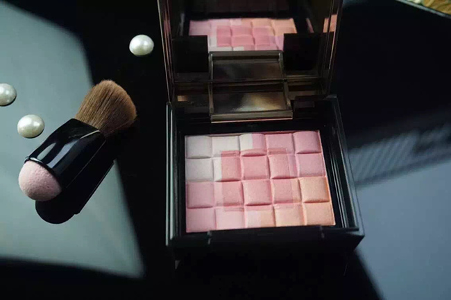 2017腮红排行榜10强 今年10强口碑炸裂的腮红在这里