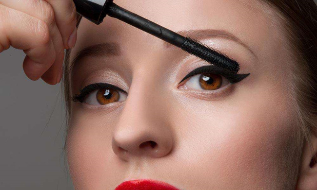 伪素颜妆化妆步骤 素颜心机妆勾勾手指头就能拐走男神