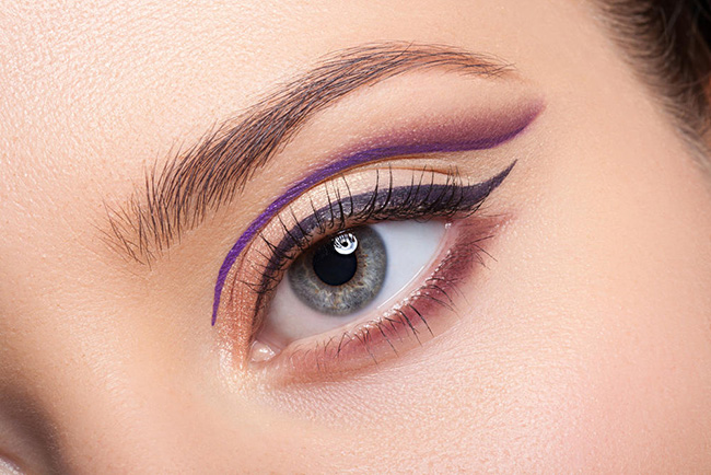 戴隐形眼镜的技巧 教你如何在三秒内戴好