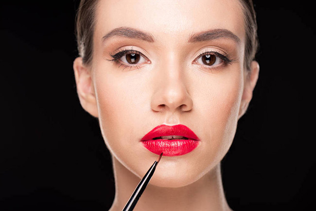 怎样涂口红不掉色 防止口红掉色窍门揭晓超级简单