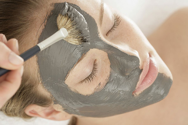 脸上角质层厚怎样去除 首先清洁紧接配合这些窍门进行