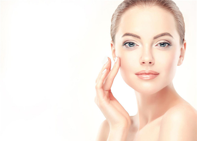 脸部浮肿的原因及消除方法 分享详细原因与快速消肿方法