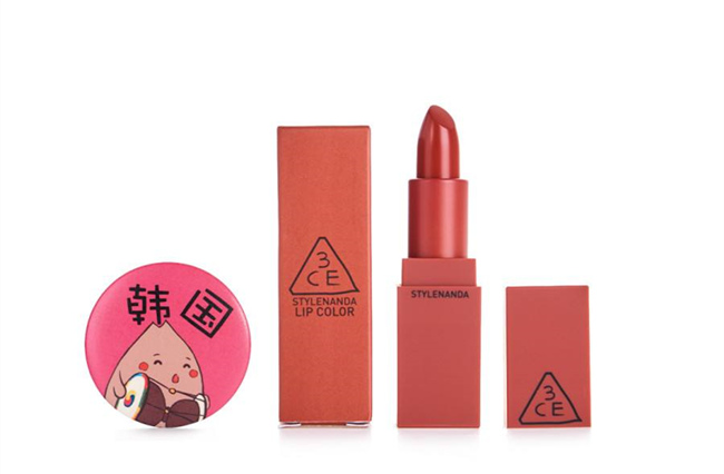 学生适合什么颜色的口红 轻松一笔即刻上色轻薄服帖