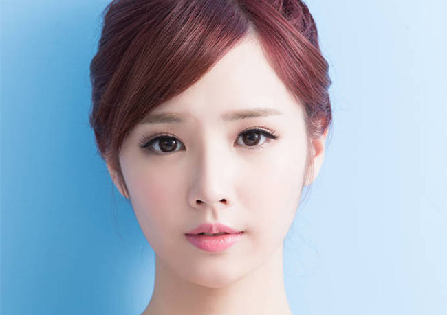 敏感肌肤的特征 瞧瞧你皮肤有没有这些糟糕表现