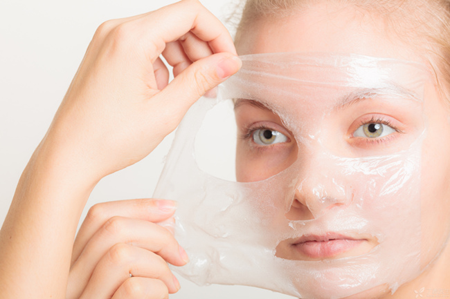 冬天敷面膜可以温水泡吗 别因怕冷就乱敷面膜先来看看