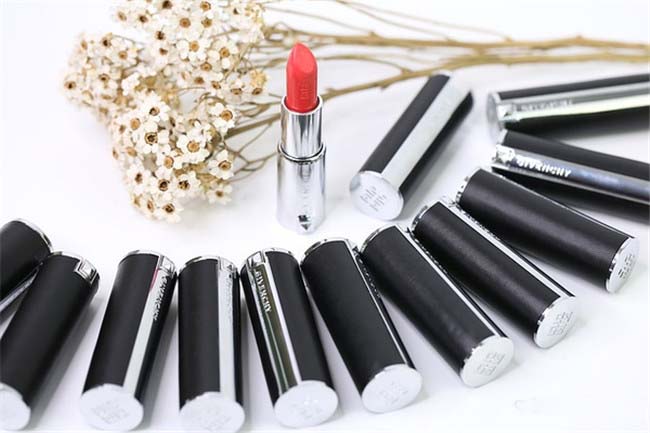 纪梵希小羊皮唇膏 这支高定唇膏成为无数妹纸心头爱