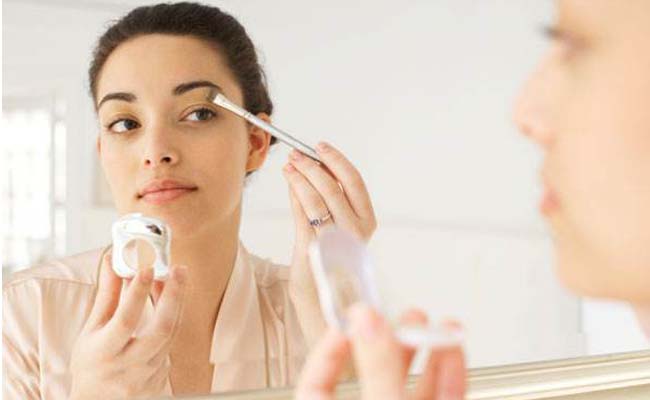 女性如何化职业妆 舍去成熟化身元气满满上班少女