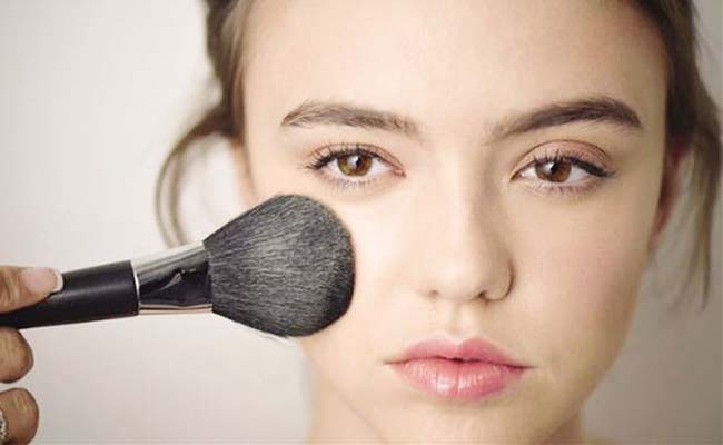 新手如何搞定底妆和修容 三步打造精致完美妆容