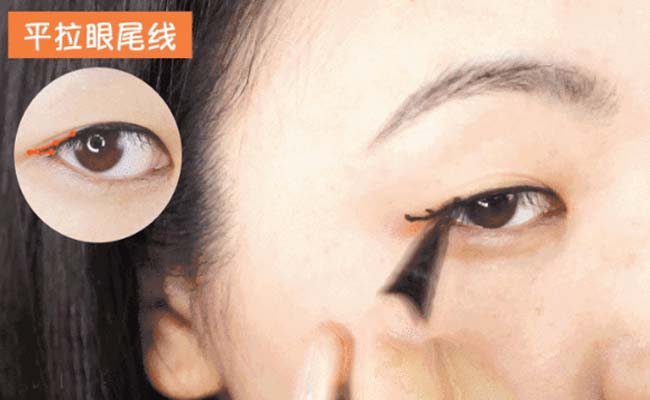 新手怎么画眼尾线 菜鸟画眼线难?美妆达人来解救你