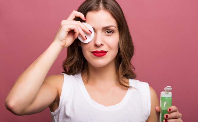 如何保养睫毛 日日养护睫毛让你变成不折不扣睫毛精