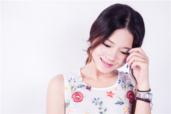 美甲后多久需要卸甲 护甲新姿势呵护指尖上的美丽