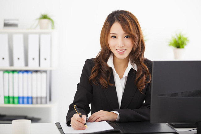 面试淡妆化妆的正确步骤 完美零妆感蹭蹭刷面试官好感度