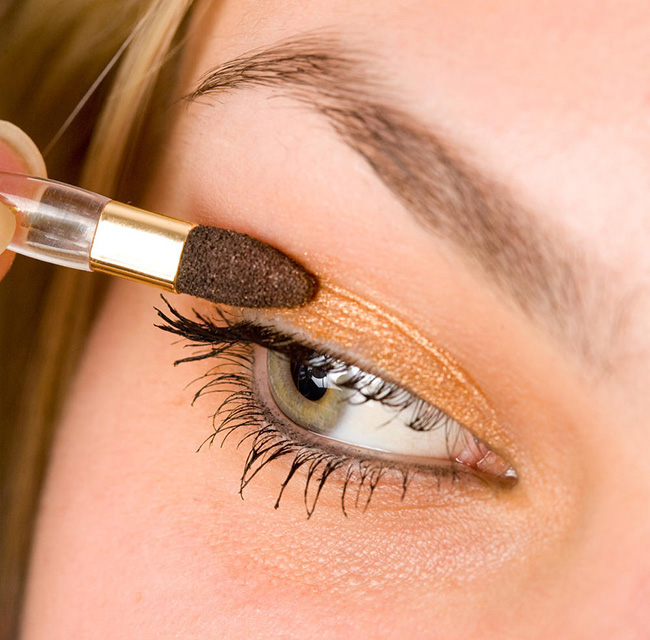 面试淡妆化妆的正确步骤 完美零妆感蹭蹭刷面试官好感度