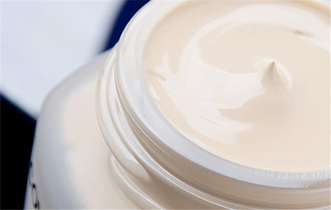 粉底霜可以天天用吗 天天用粉底霜不可漏做三步骤