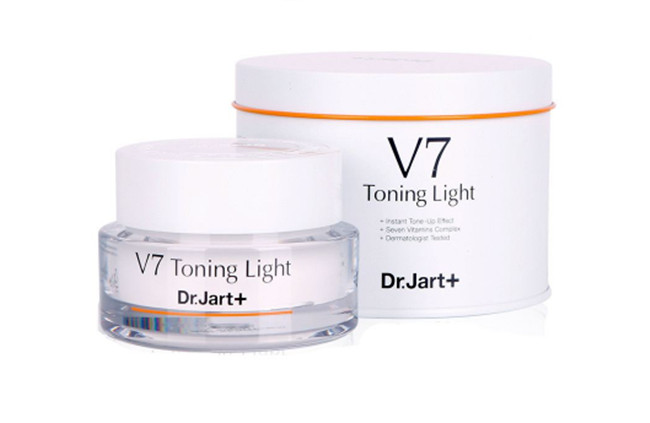 素颜霜怎么用 打造自然素颜美肌一秒判若两人