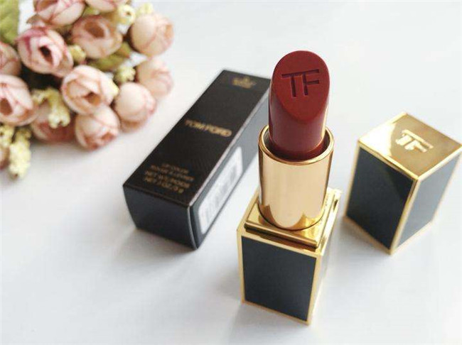 什么颜色口红显皮肤白 黄皮妹纸首选口红top5绝对爆款