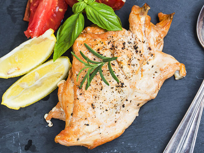 鸡胸肉健身餐做法大全 六种美味做法减肥美食两不误