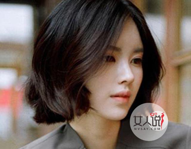 潮流前线:鹅蛋脸女生最适合什么妆容与发型