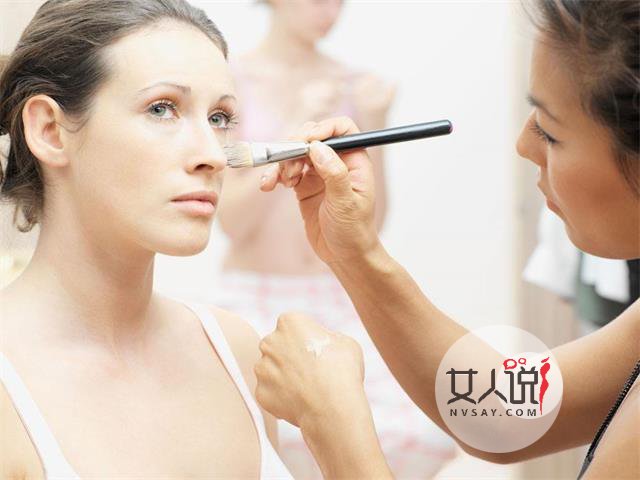 作为女生,学习化妆是件很必要的事!