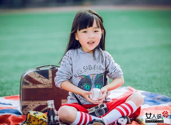 王梓璇家庭背景 谣传出演节目靠父母关系且爸爸有强大后台