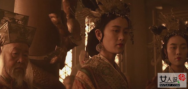 溥仪的妻子婉容 为获得赌资润良竟让她当妓女去服侍官人