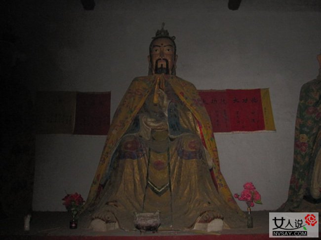 鸿钧老祖的师傅是谁 揭混沌宇宙三维空间之外的上古人物