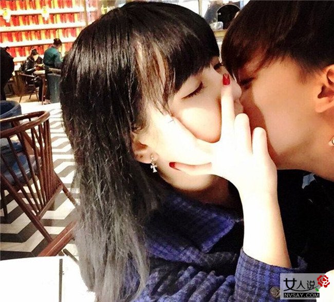 陈佩雯勾搭杨桐 网红私生活混乱作风不好曝光遭网友吐槽